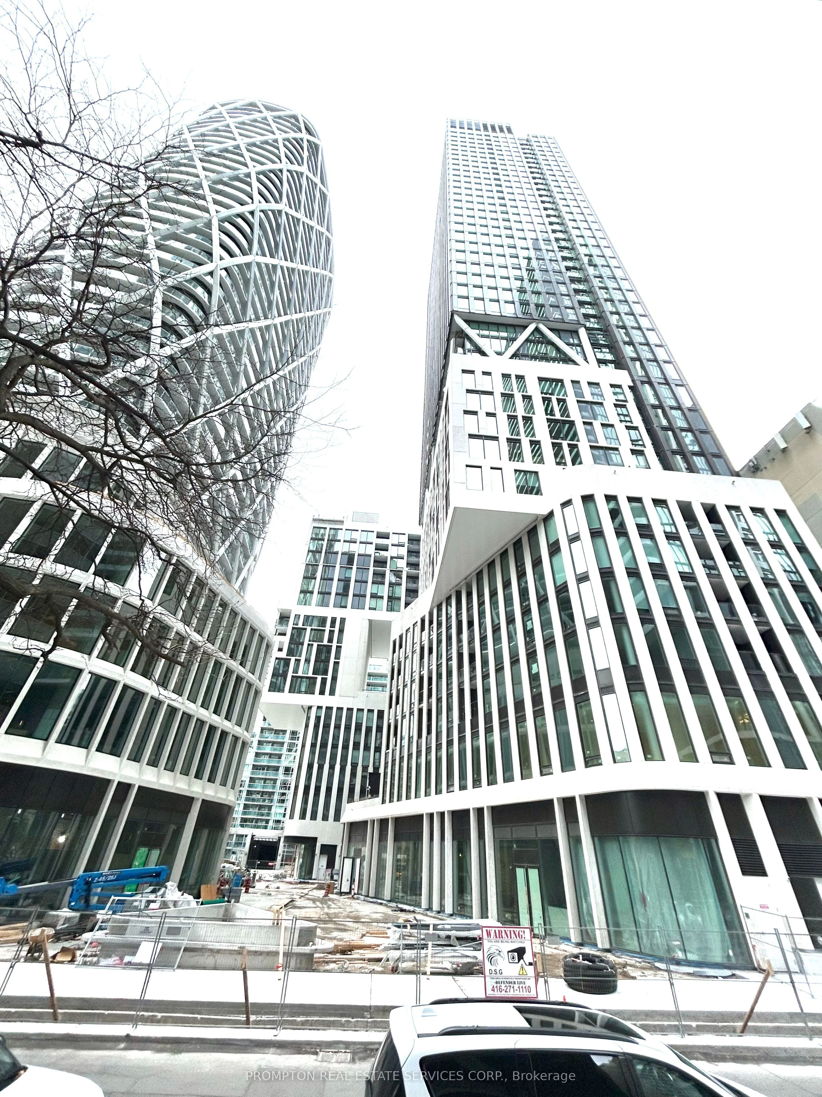 230 Simcoe Street 2714, Toronto C01, On M5t 1t4