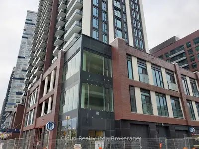 130 River Street 203, Toronto C08, On M5a 3p7