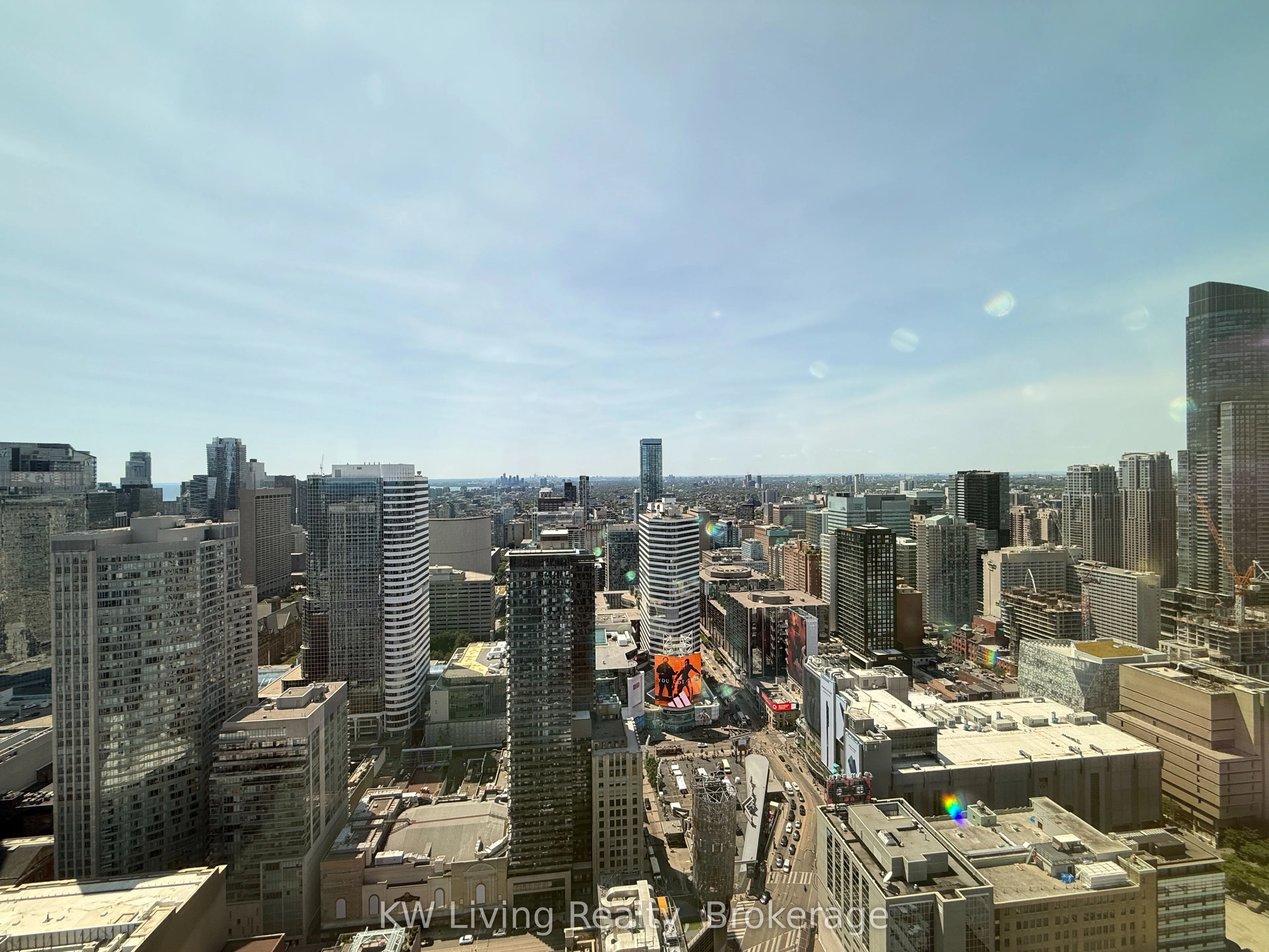 252 Church Street 5517, Toronto C08, ON M5B 0E6