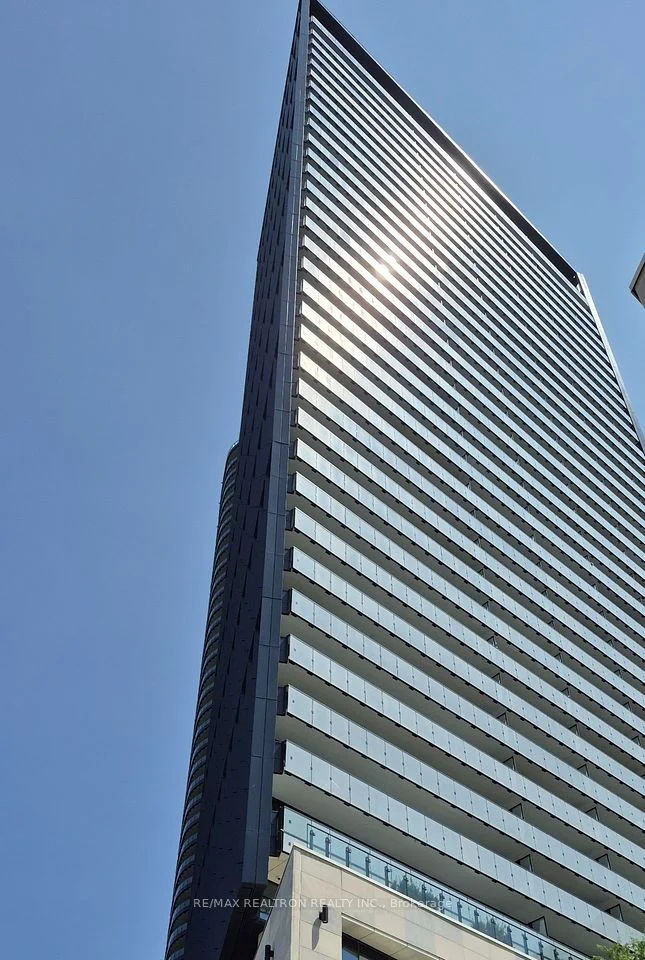 575 Bloor Street E 2804, Toronto C08, ON M4W 0B2