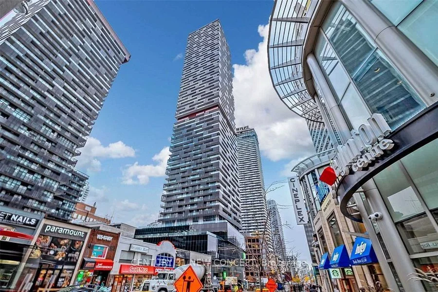 8 Eglinton Avenue 4906, Toronto C10, On M4p 1a6