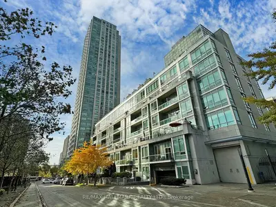 Condo Apartment in Toronto