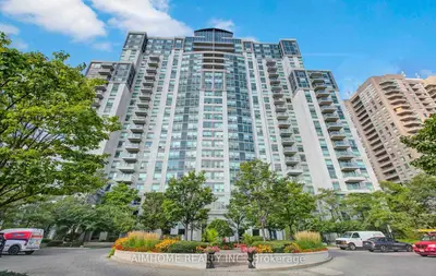Condo Apartment in Toronto