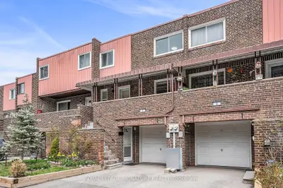 Condo Townhouse in Toronto