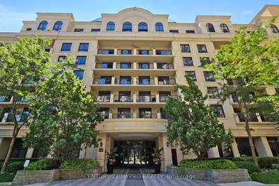 Condo Apartment in Toronto