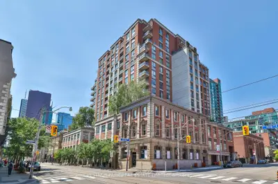 Condo Apartment in Toronto