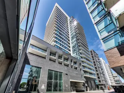 Condo Apartment in Toronto