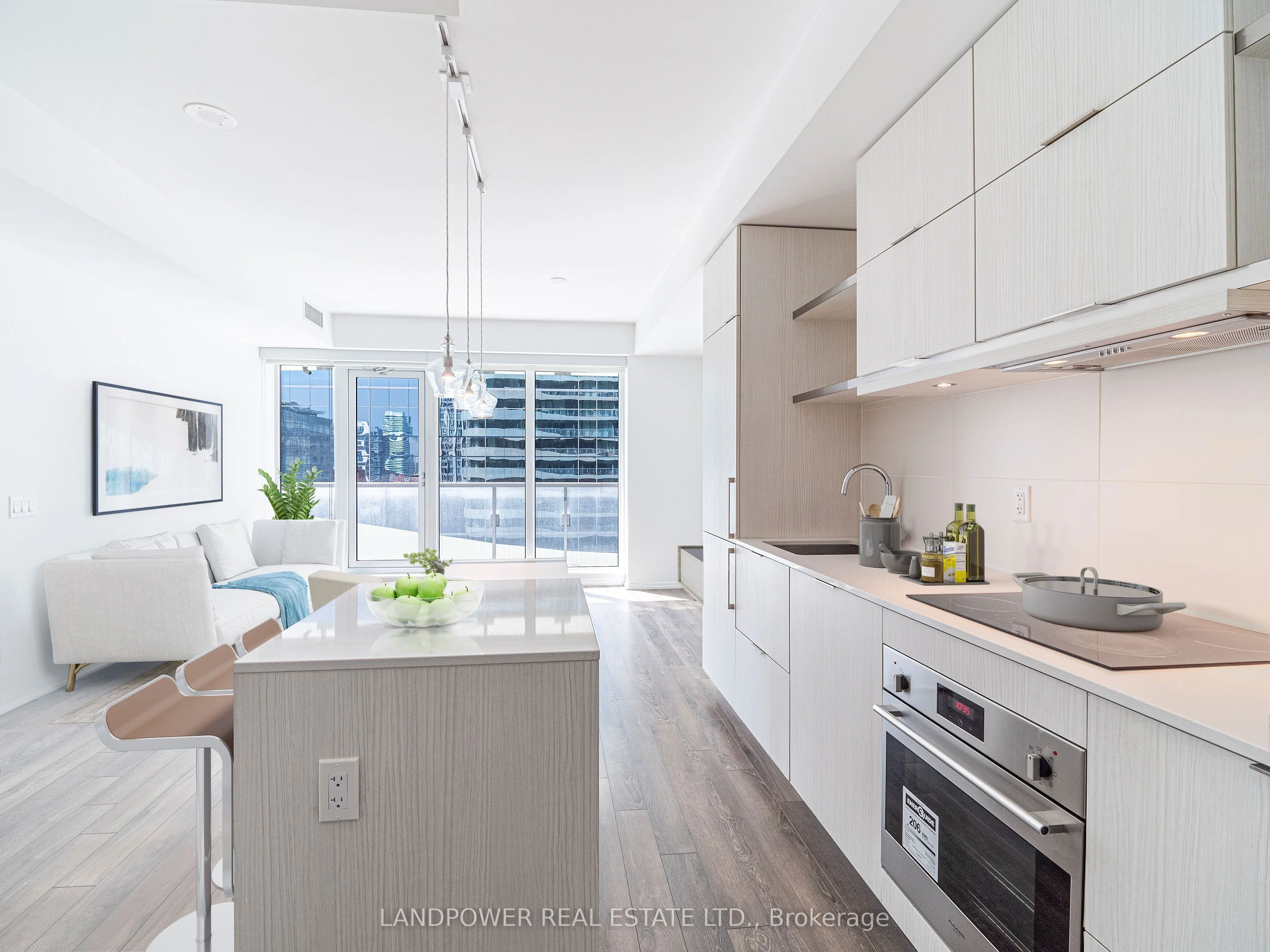197 Yonge Street 1506, Toronto C08, ON M5B 0C1