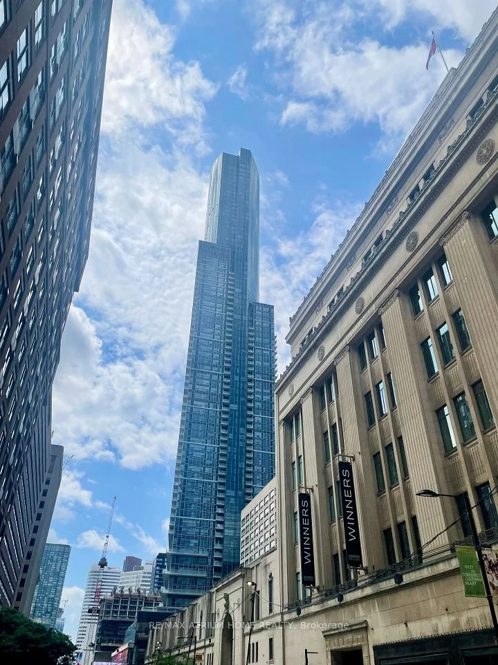 386 Yonge Street 4813, Toronto C01, ON M5B 0A5