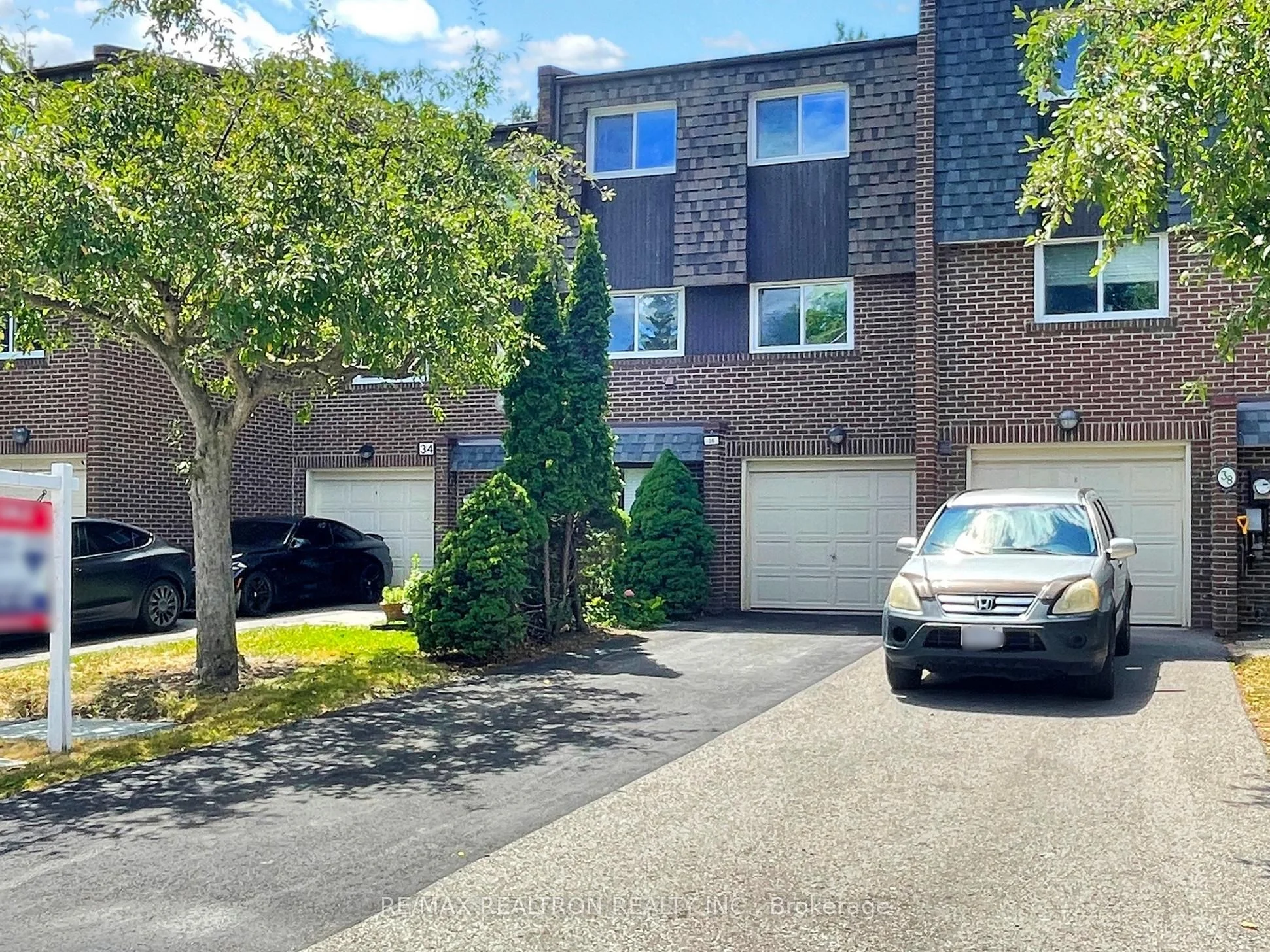 Condo Townhouse in Toronto