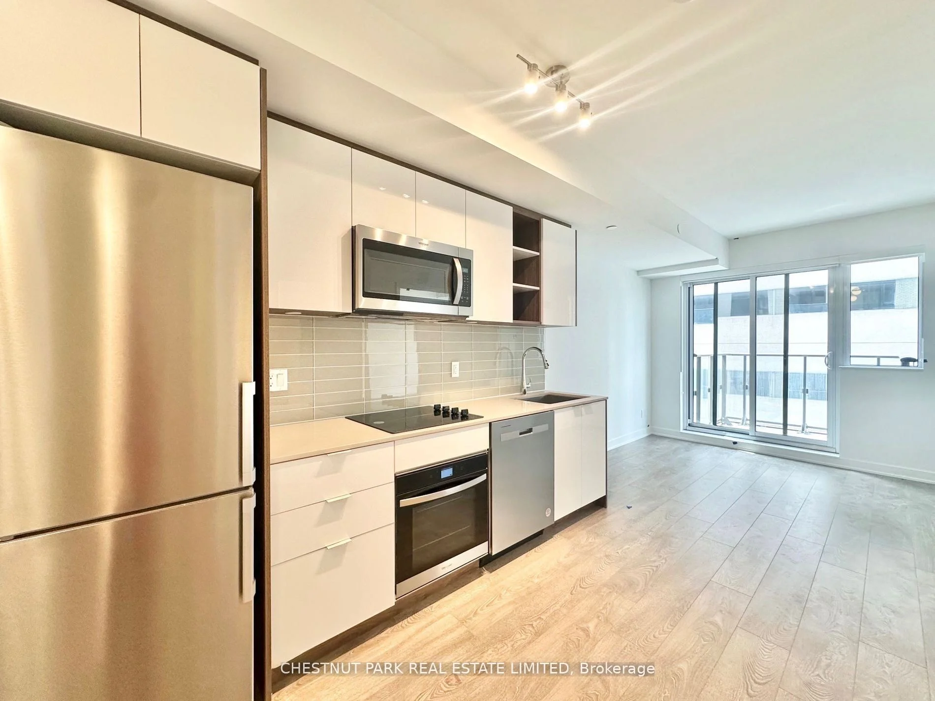 543 Richmond Street W 1030, Toronto C01, ON M5V 0W9