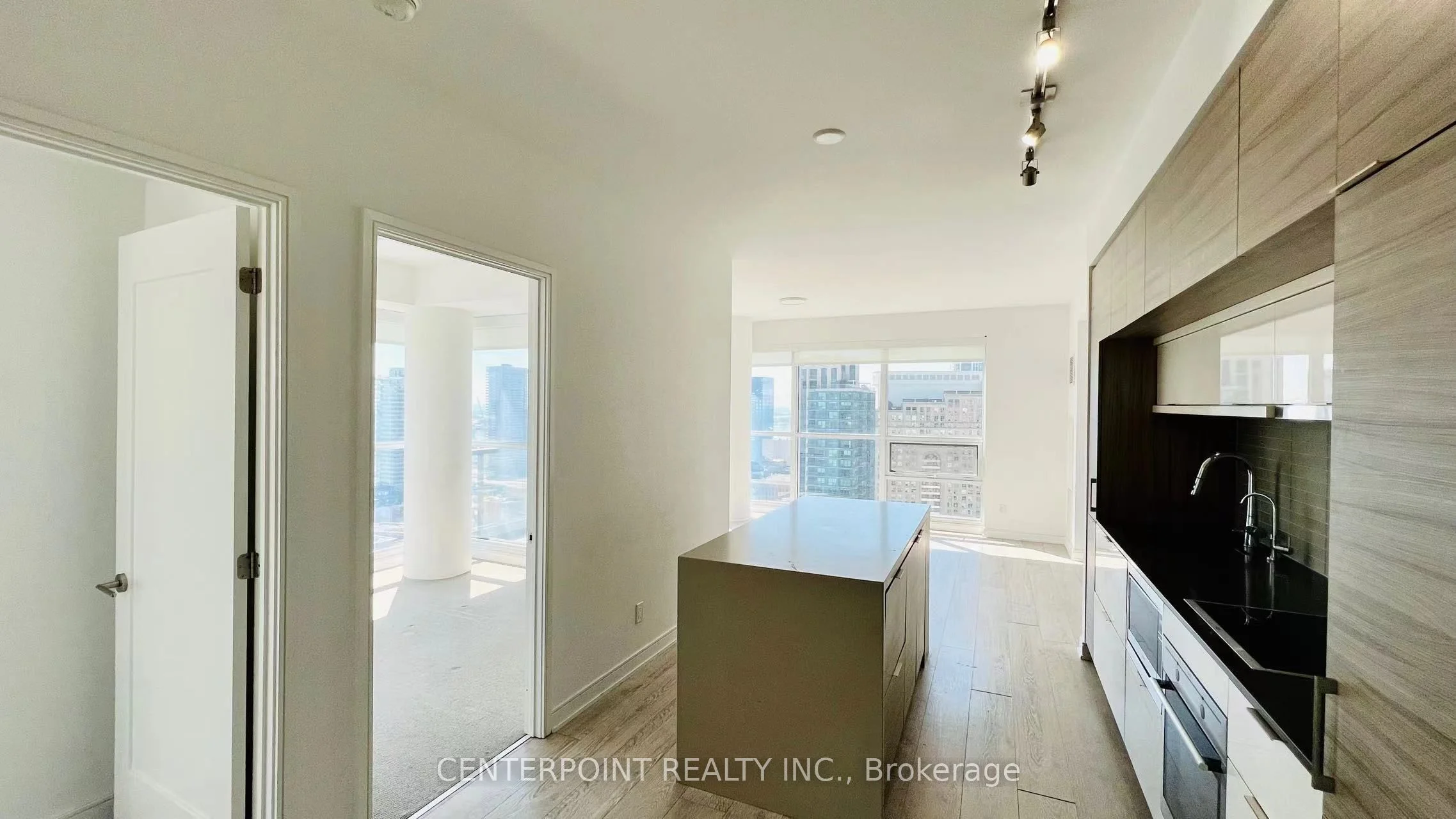 88 Scott Street 2507, Toronto C08, ON M5E 0A9