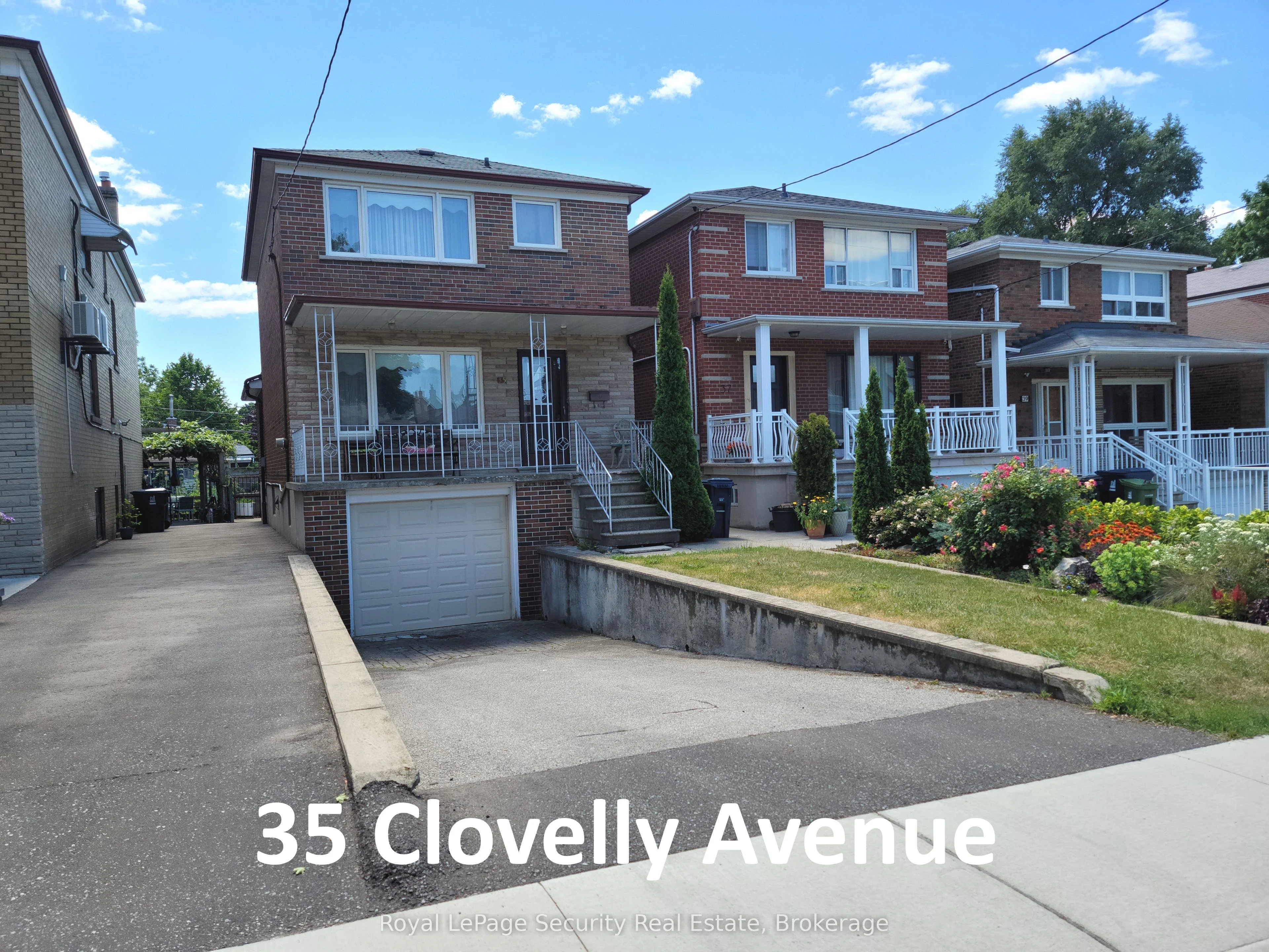 35 Clovelly Avenue, Toronto C03, ON M6C 1Y2