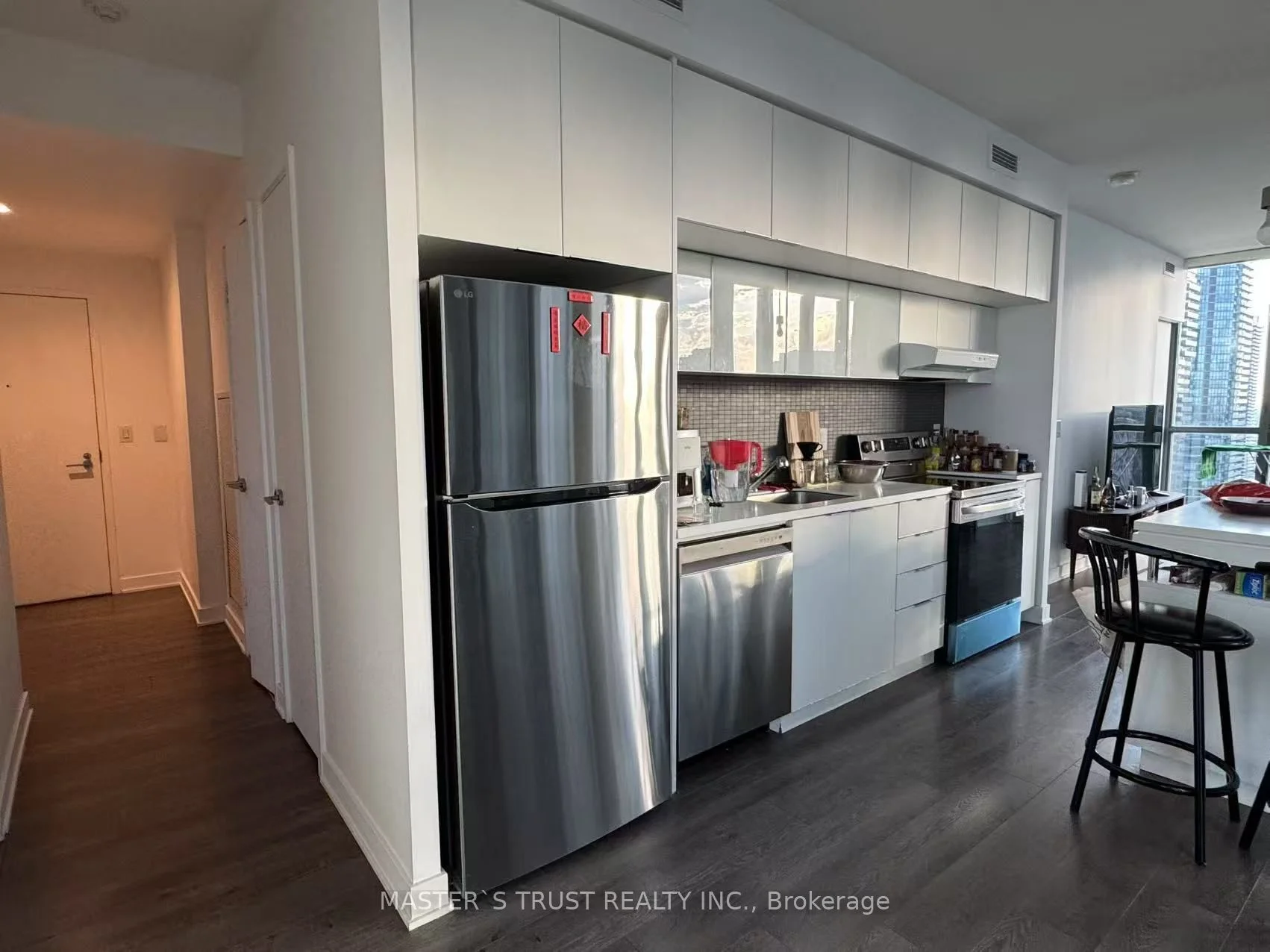 110 Charles Street 2607, Toronto C08, ON M4Y 1T5
