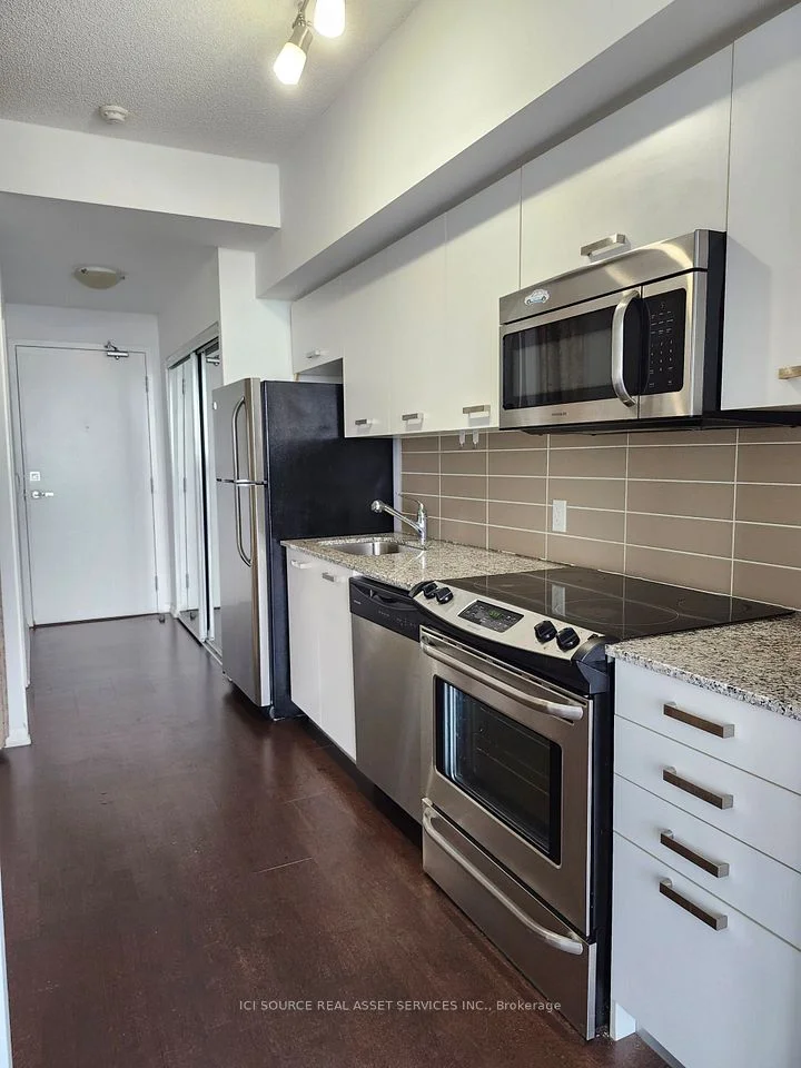 832 Bay Street 4106, Toronto C01, ON M5S 1Z6