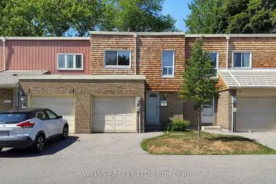 Condo Townhouse in Toronto