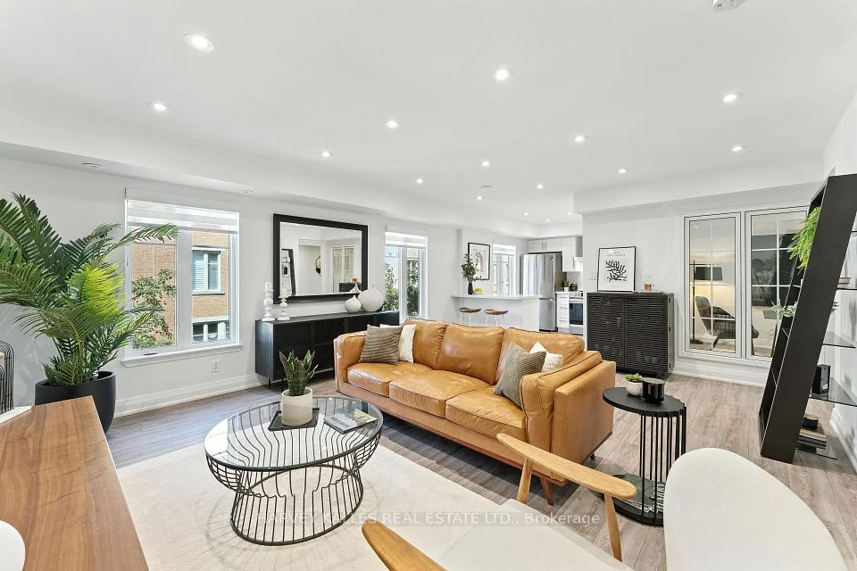 30 Western Battery Road 326, Toronto C01, ON M6K 3N9