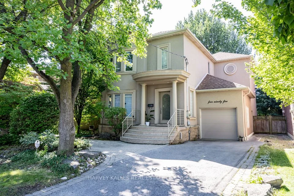 495 Deloraine Avenue, Toronto C04, ON M5M 2C1
