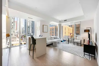 Condo Apartment in Toronto