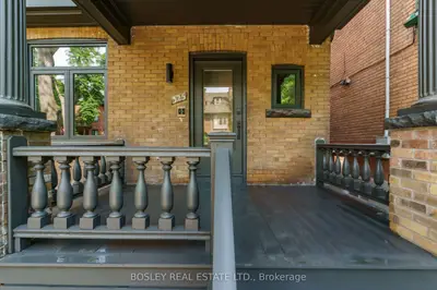 Triplex in Toronto