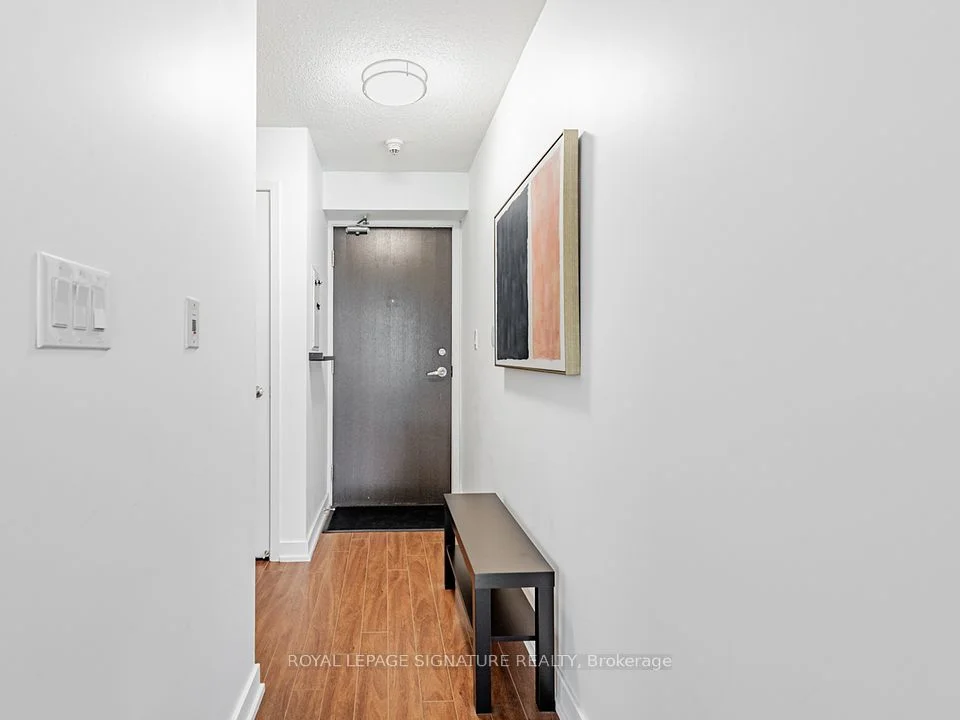 25 Capreol Court 2702, Toronto C01, ON M5V 3Z7