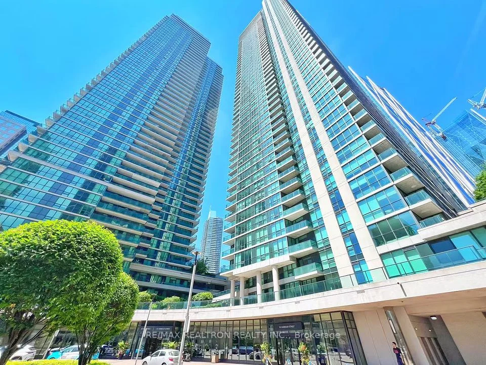18 Harbour Street 2809, Toronto C01, ON M5J 2Z6
