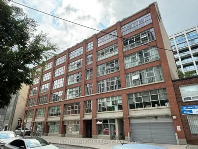 Condo Apartment in Toronto