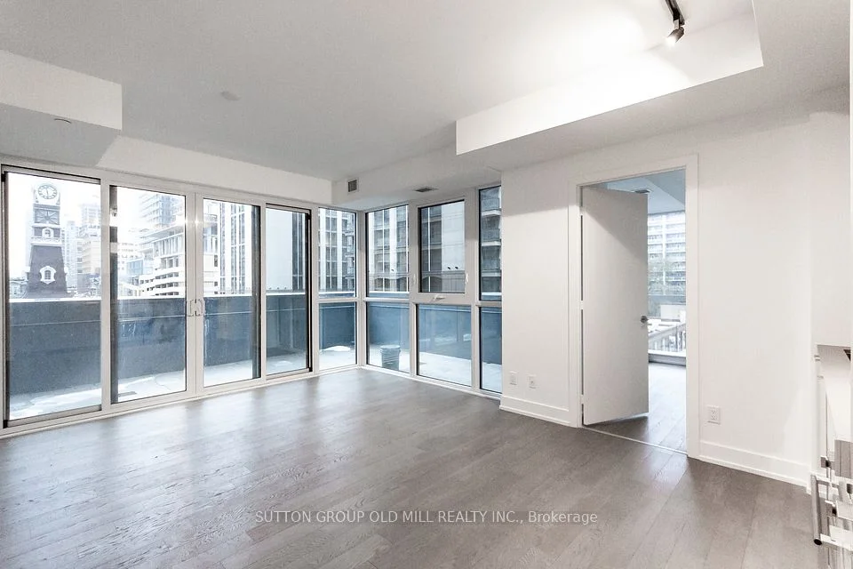 7 Grenville Street 501, Toronto C01, ON M4Y 1A1