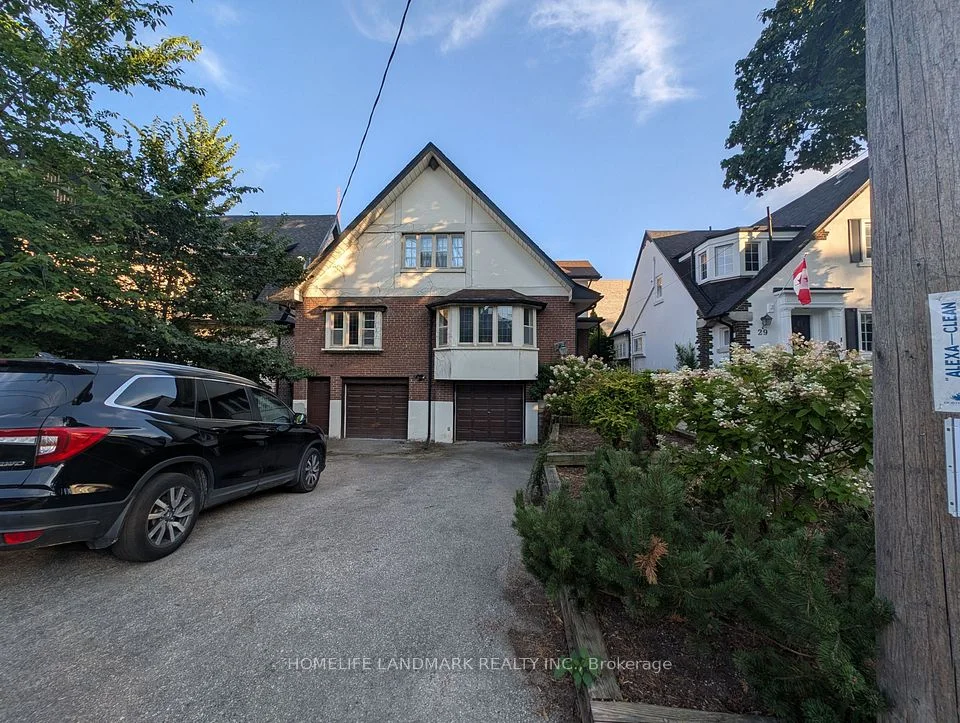 27 Oriole Gardens (Main Level), Toronto C02, ON M4V 1V8