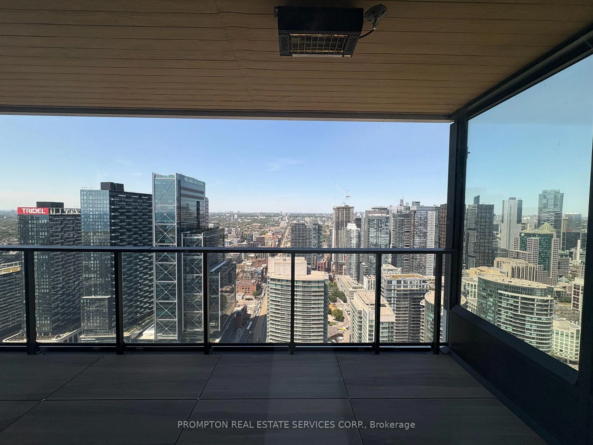 3 Concord Cityplace Way 5305, Toronto C01, ON M5V 0X4