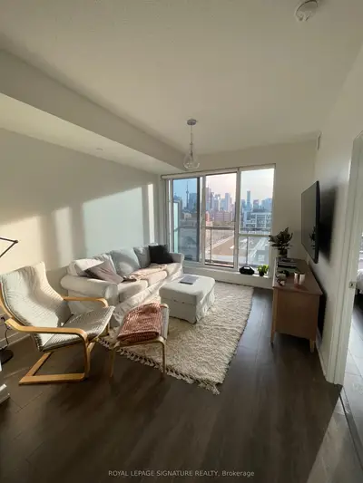 Condo Apartment in Toronto