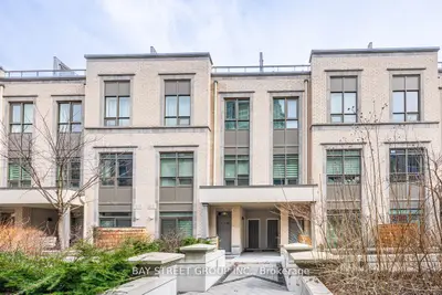 Condo Townhouse in Toronto