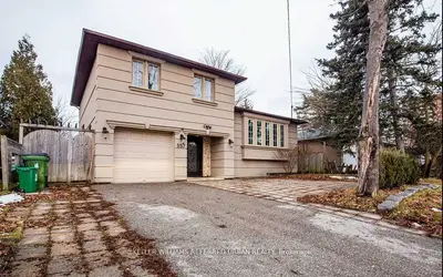 Detached in Toronto