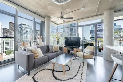 Condo Apartment in Toronto