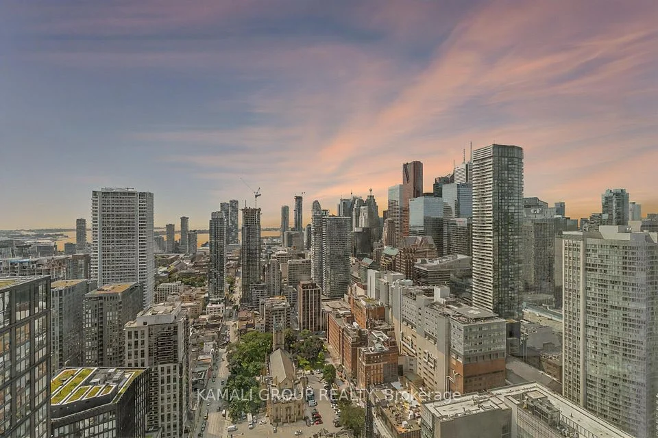 252 Church Street 4912, Toronto C08, ON M5B 0E6