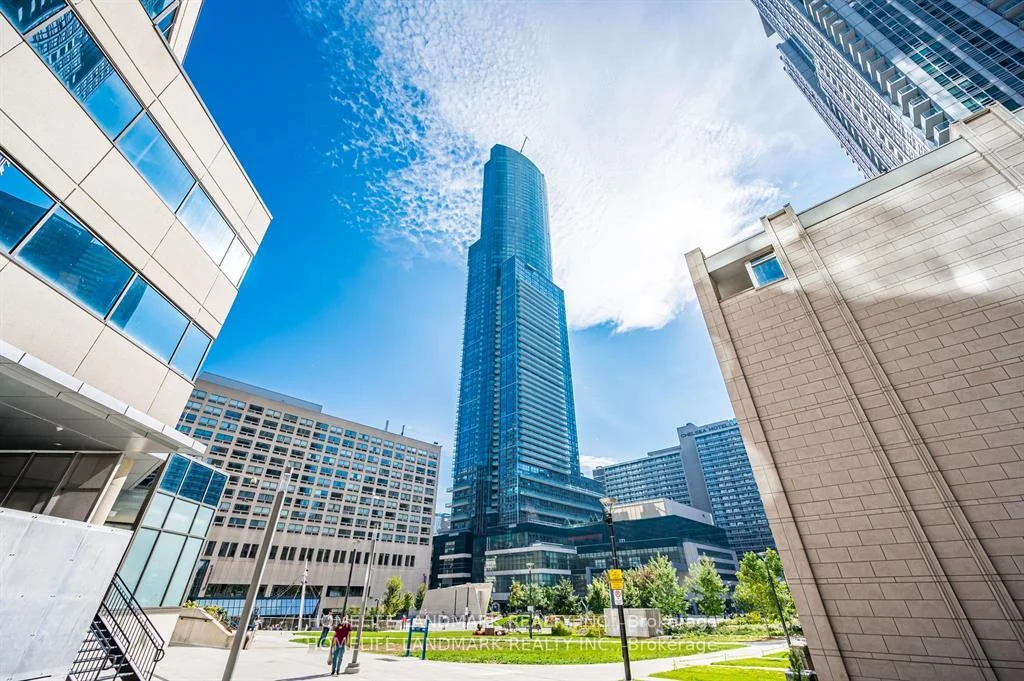 386 Yonge Street 4516, Toronto C01, On M5b 0a5