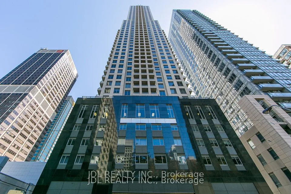 35 Balmuto Street 1507, Toronto C01, ON M4Y 1W4