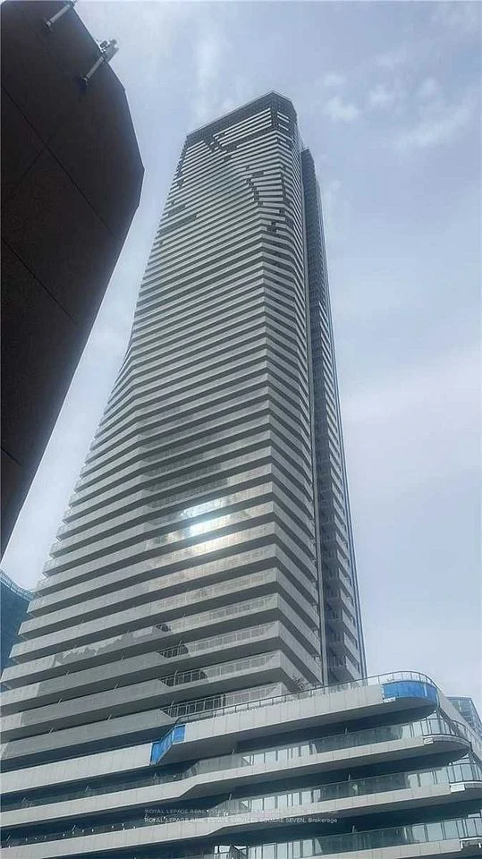 28 Freeland Street 1303, Toronto C08, ON M5E 0E3