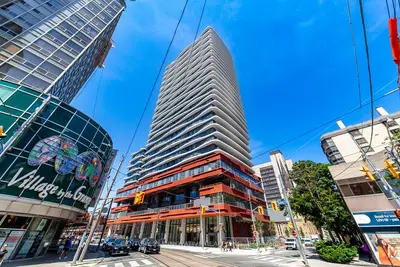 Condo Apartment in Toronto