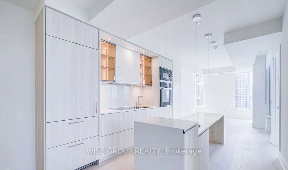 11 Yorkville Avenue 1612, Toronto C02, ON M4W 0B7