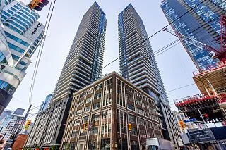 125 Blue Jays Way 1006, Toronto C01, ON M5V 0N5