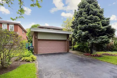 Detached in Toronto