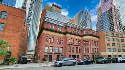 Condo Apartment in Toronto