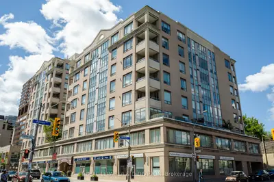 Condo Apartment in Toronto