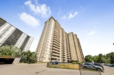 Condo Apartment in Toronto