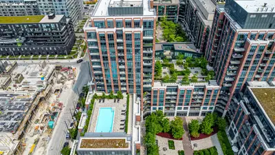 Condo Apartment in Toronto