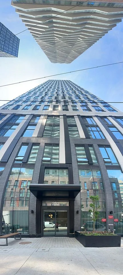 252 Church Street 3910, Toronto C08, ON M5B 0E6