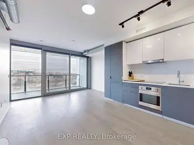 Condo Apartment in Toronto