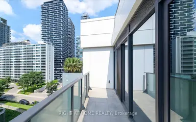 Condo Apartment in Toronto