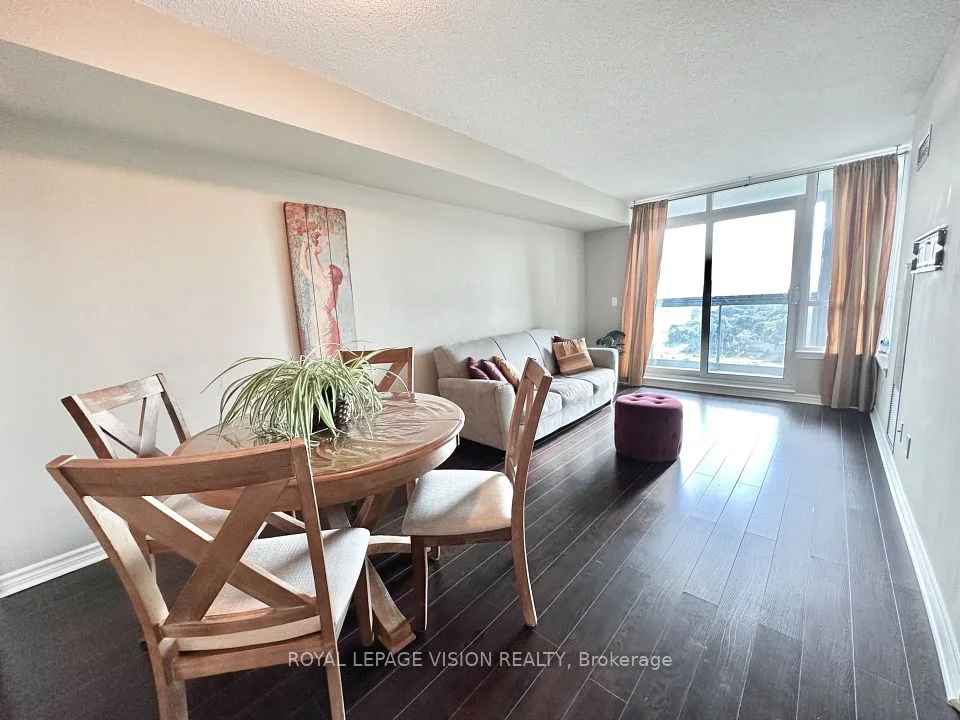 17 Barberry Place 1112, Toronto C15, On M2k 3e6